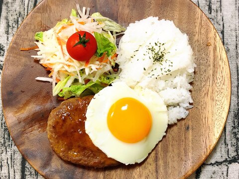 あのお店風ワンプレート(ハンバーグ)(ご飯少なめ)